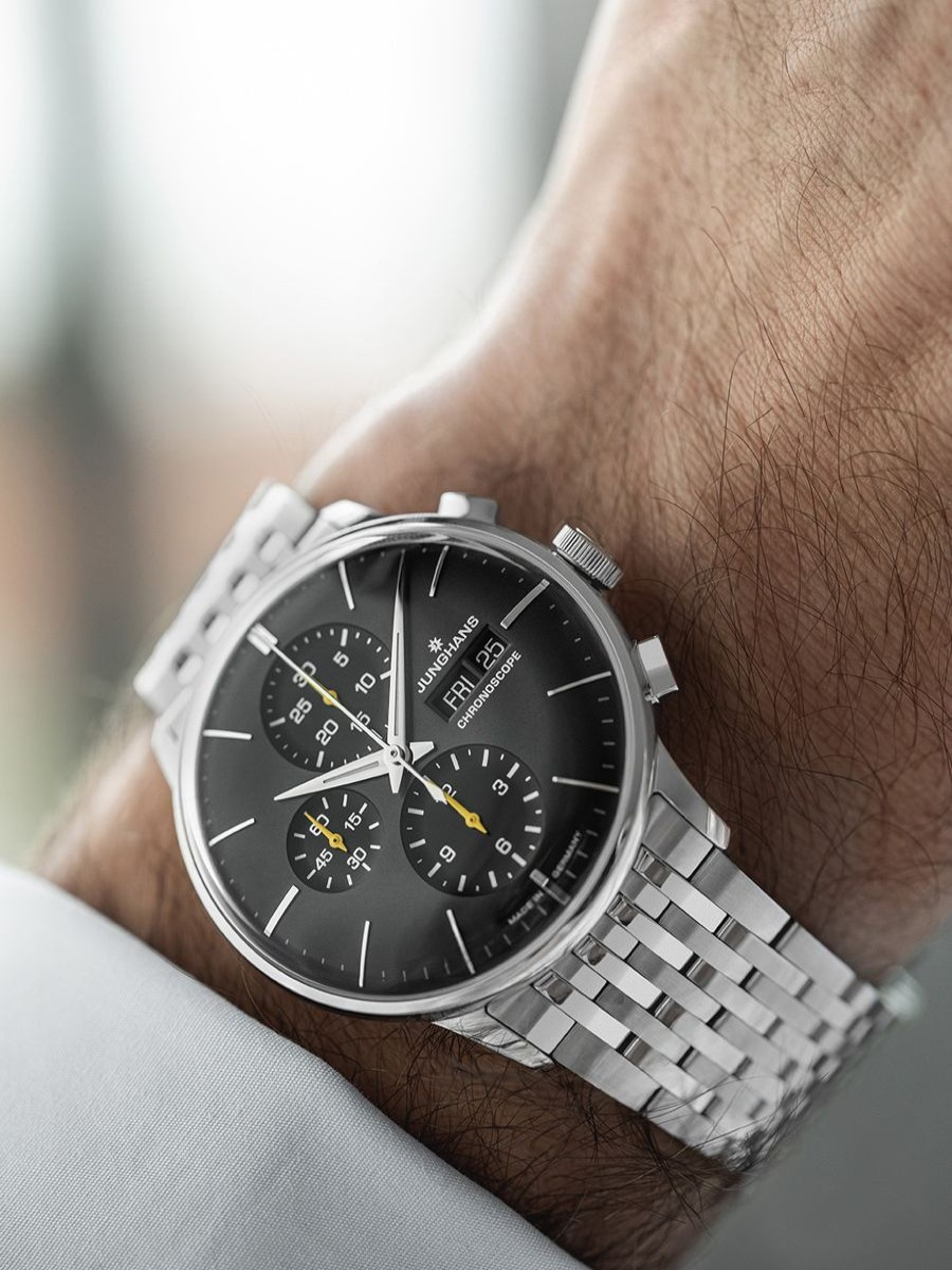 Junghans Meister Chronoscope, Datum Englisch Hot